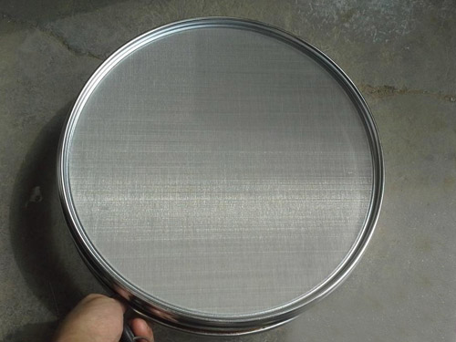 不銹鋼網制作而成的過濾篩